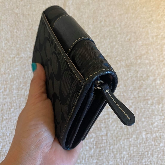 Coach Compact wallet - Picture 9 of 10